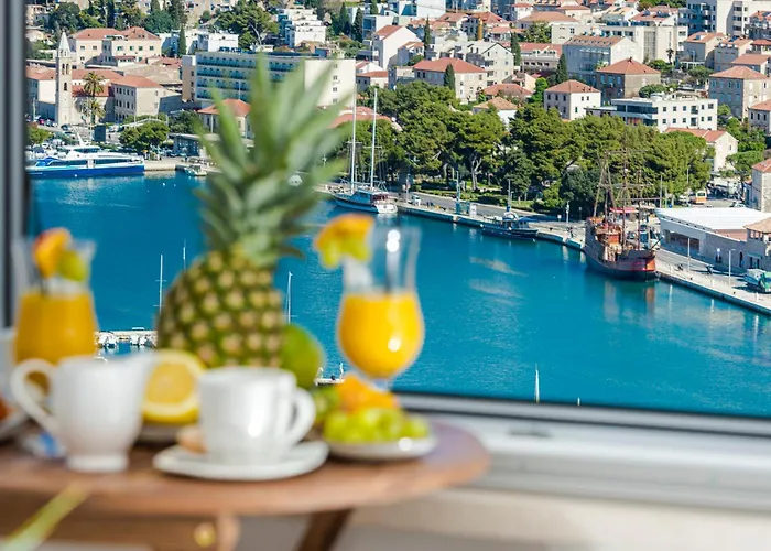 Antonija With Sea View *