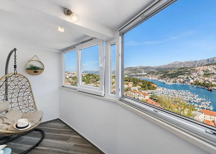 Apartamento Antonija With Sea View