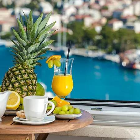 Διαμέρισμα Antonija With Sea View